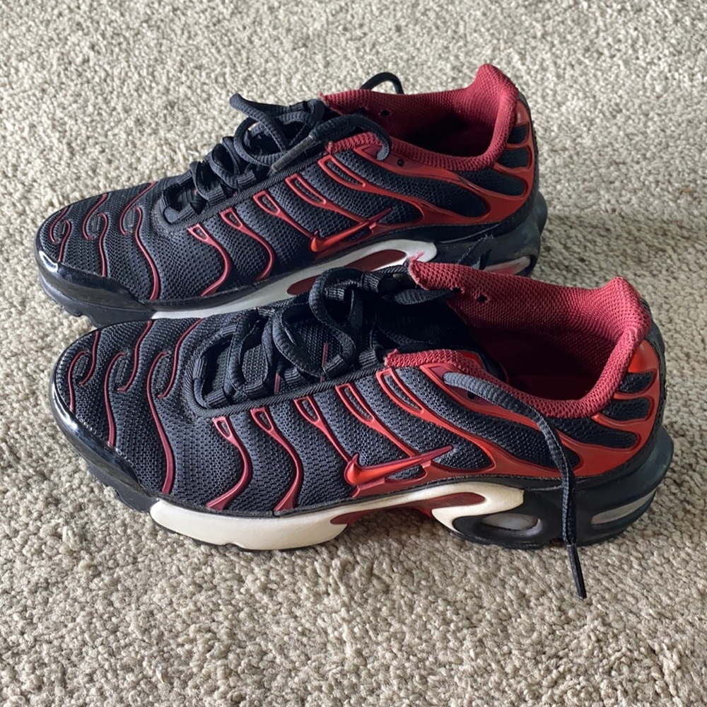 Practically brand new nikes for sale!